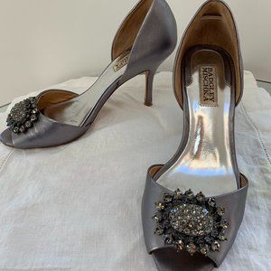 Gorgeous sparkly silver/platinum/grey d'orsay heels. with rinestones sz 7.5